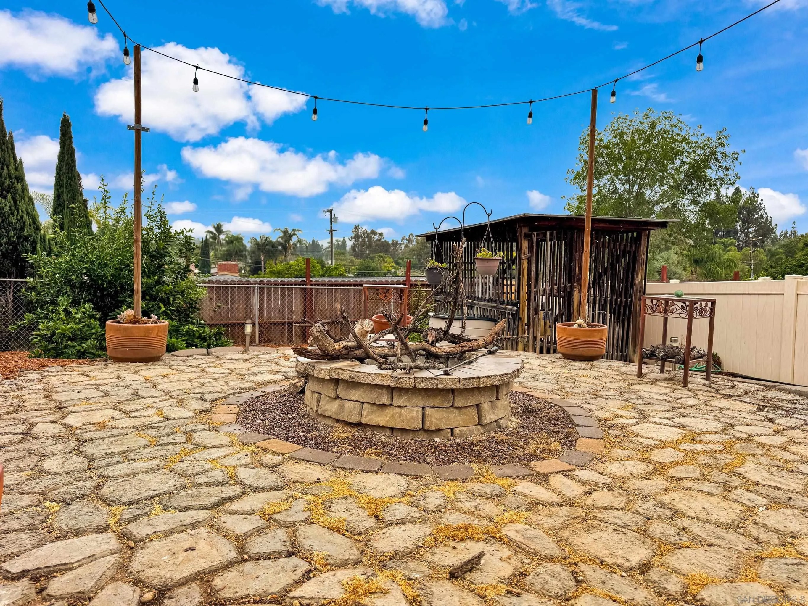 133 Helen Way