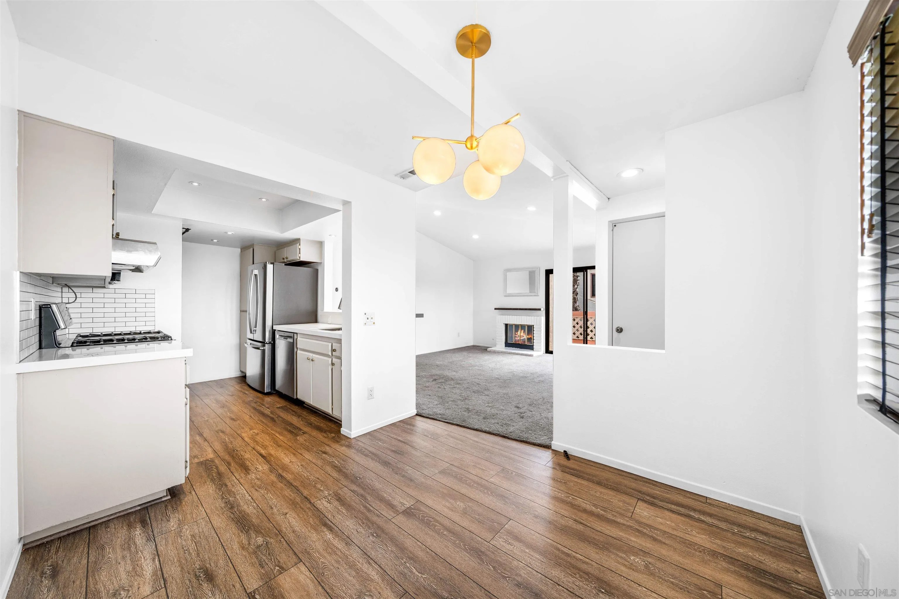 9302 Twin Trails Dr 204