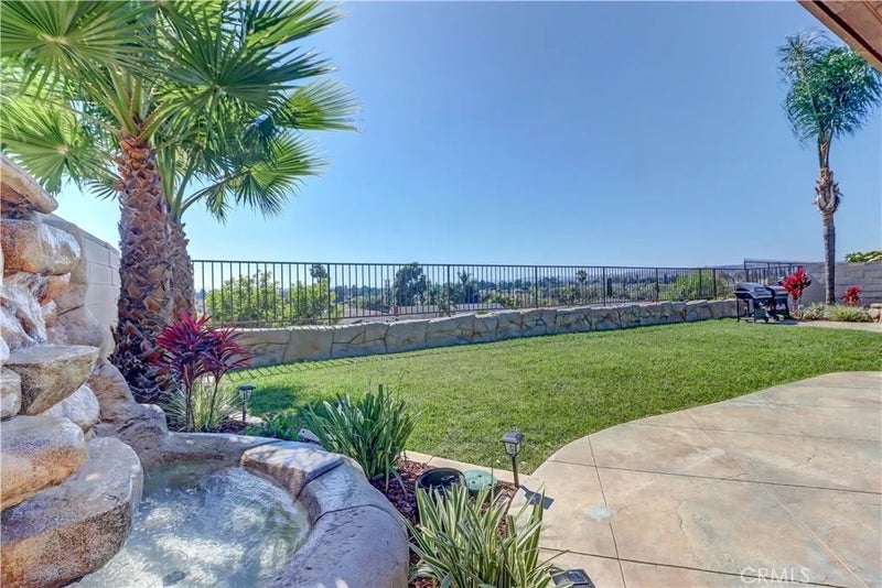 5851 Walnut Creek