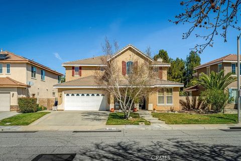 Photo of 3201 Club Rancho Dr, Palmdale, CA 93551 (MLS # PW26045247)
