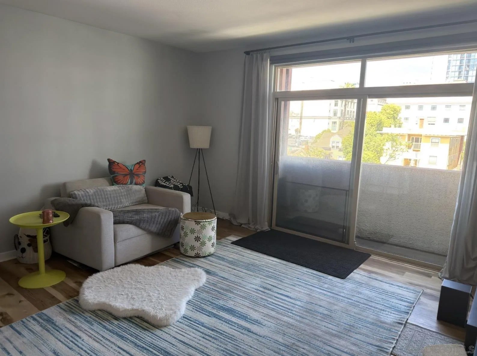 1501 Front St 518