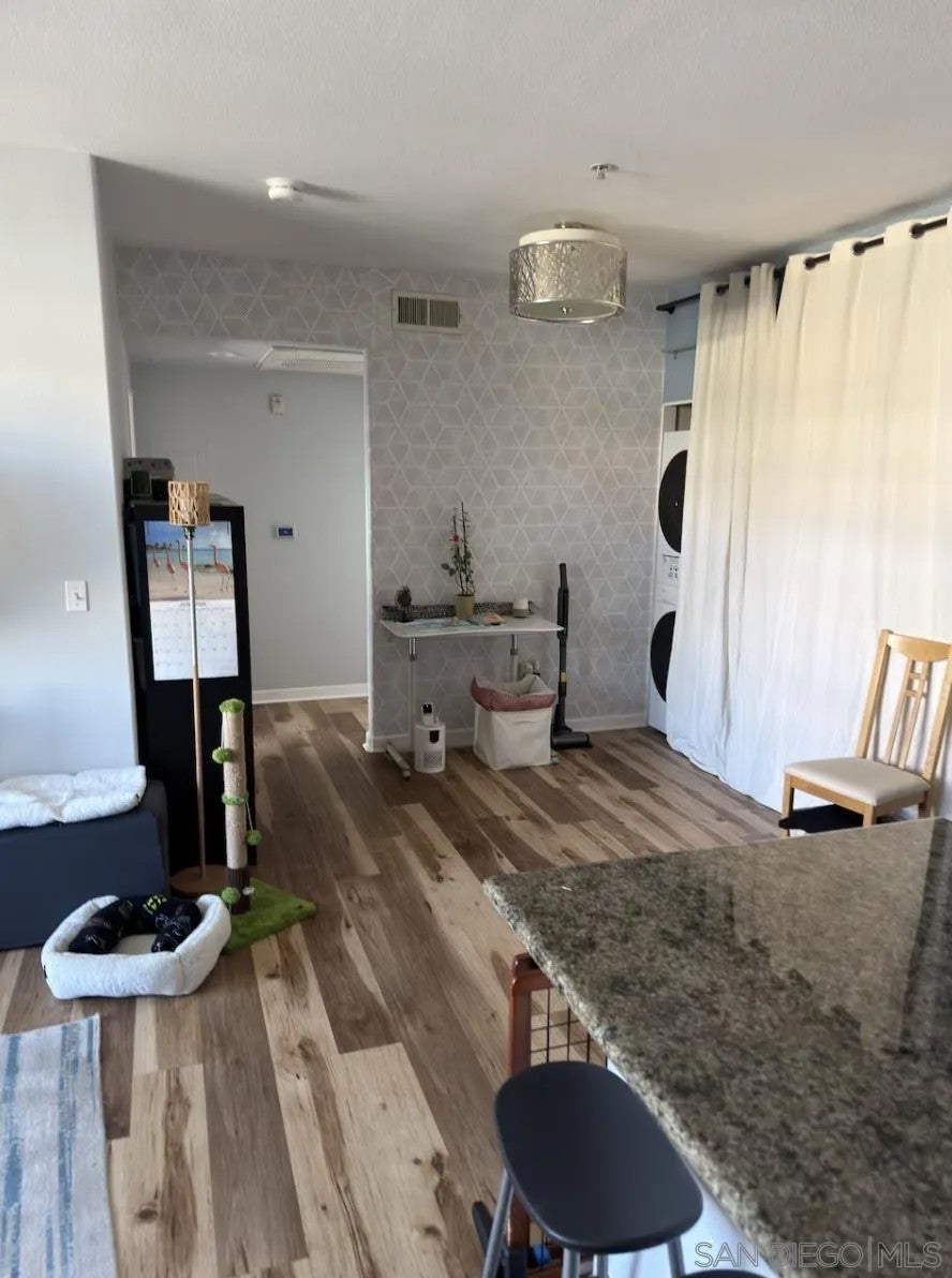 1501 Front St 518