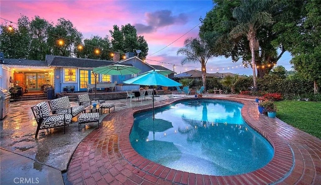 Photo of 1429 Garretson Ave, Corona, CA 92879 (MLS # CV26066579)