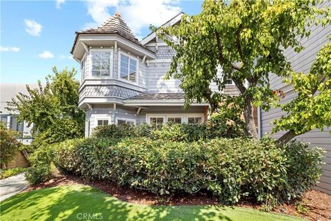 Tiny photo for 18135 Burbank Boulevard #3, Tarzana, CA 91356 (MLS # SR25230171)
