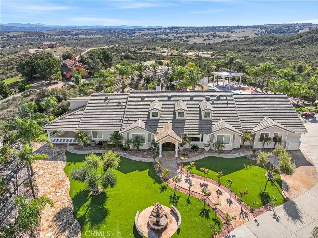 35751 Avenida La Cresta