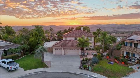 Photo of 5450 Alexandrine Ct, Oceanside, CA 92057 (MLS # OC25239721)