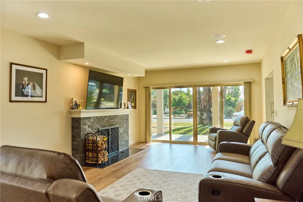 4057 Pine