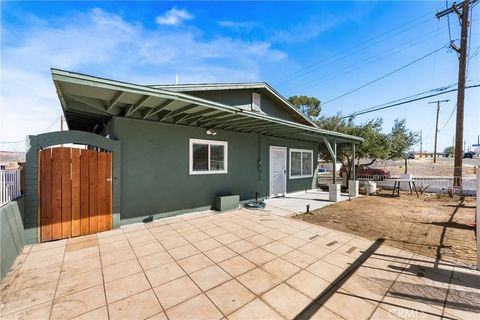 Photo of 625 E Freedrick Street, Barstow, CA 92311 (MLS # SR26050149)