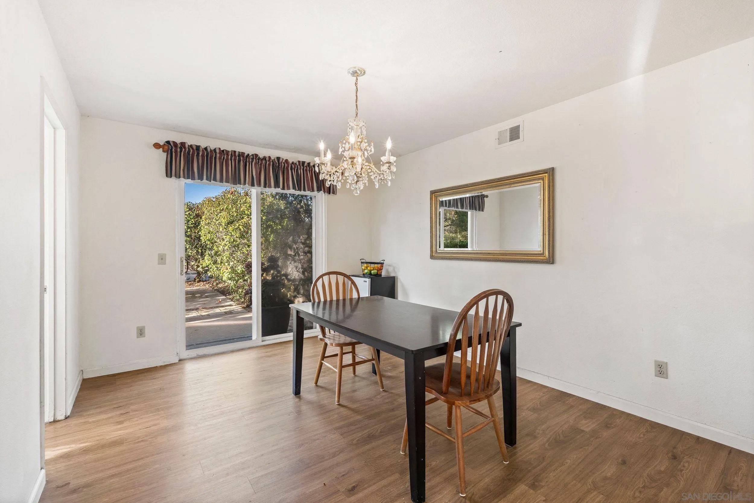 12224 Fernando Ct