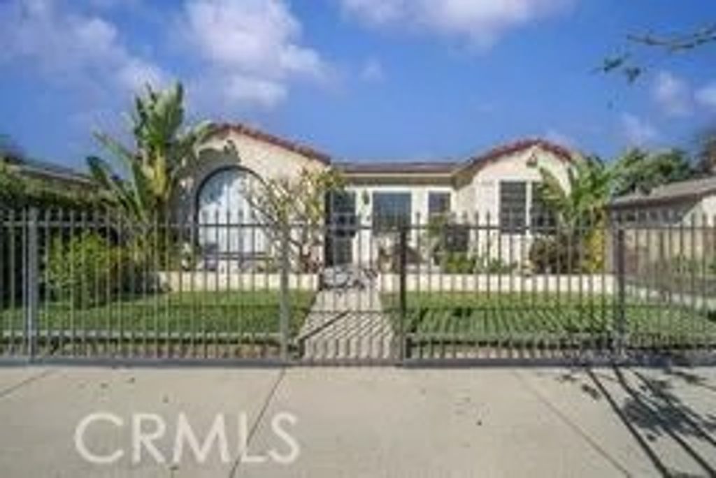 Photo of 1337 W Gage Ave, Los Angeles, CA 90044 (MLS # RS26045295)