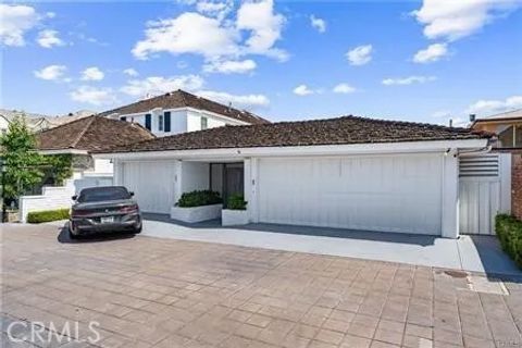 Tiny photo for 11 Harbor Island, Newport Beach, CA 92660 (MLS # OC25241597)