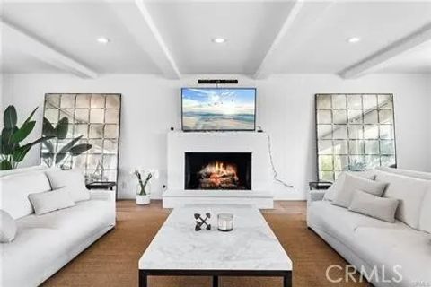 Tiny photo for 11 Harbor Island, Newport Beach, CA 92660 (MLS # OC25241597)