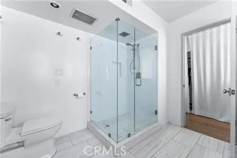 Tiny photo for 11 Harbor Island, Newport Beach, CA 92660 (MLS # OC25241597)