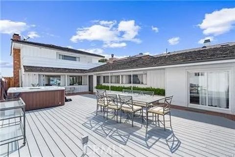 Tiny photo for 11 Harbor Island, Newport Beach, CA 92660 (MLS # OC25241597)