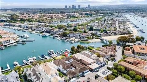 Tiny photo for 11 Harbor Island, Newport Beach, CA 92660 (MLS # OC25241597)