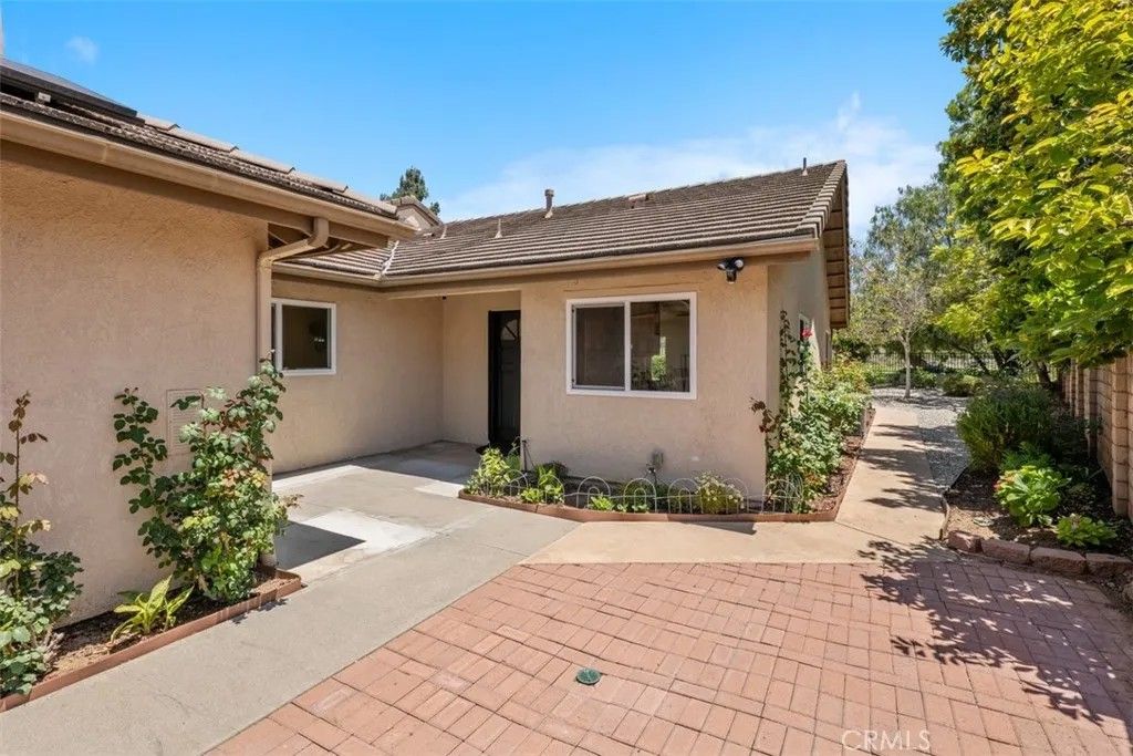 Photo of 4346 Los Padres Drive, Fallbrook, CA 92028 (MLS # SW25242197)