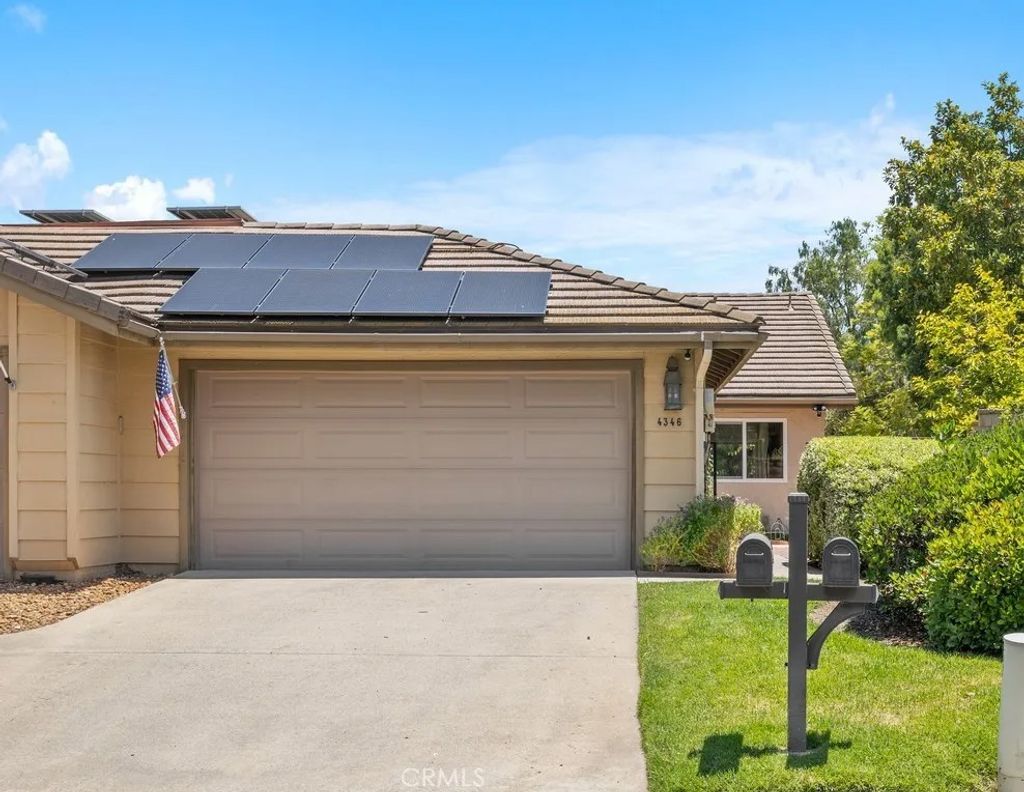 Photo of 4346 Los Padres Drive, Fallbrook, CA 92028 (MLS # SW25242197)