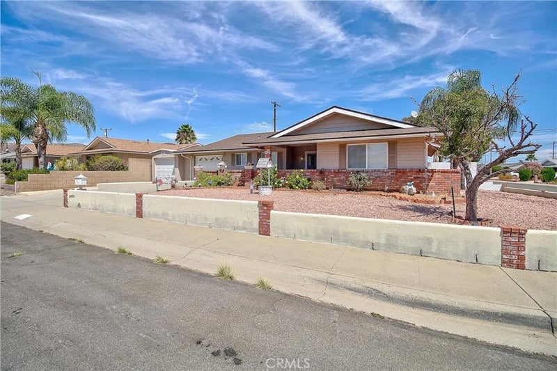 25890 Interlechen Drive