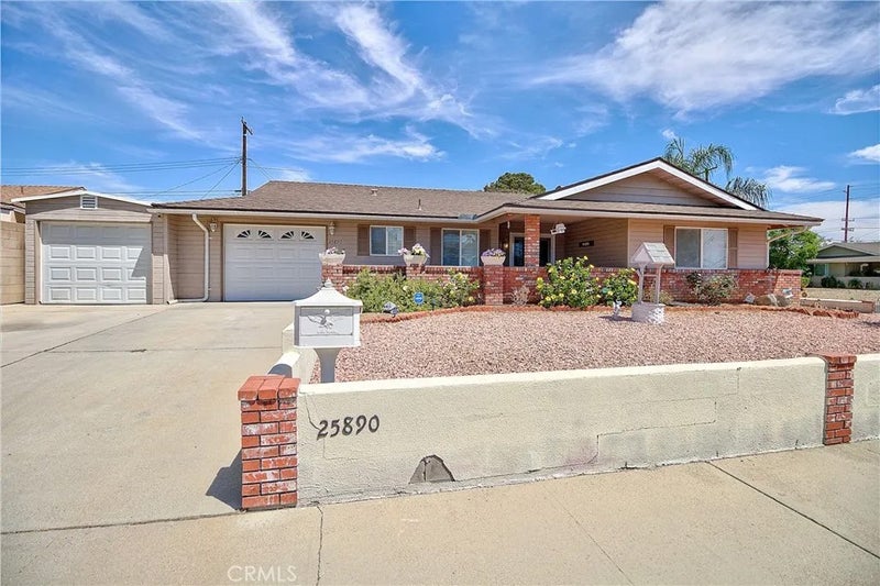 25890 Interlechen Drive