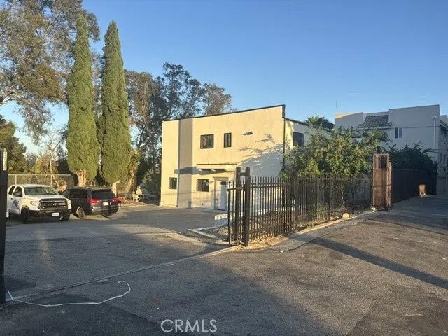 5210 Oakland