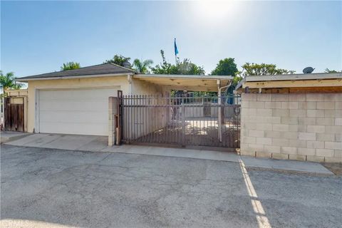Tiny photo for 4003 Gangel Ave, Pico Rivera, CA 90660 (MLS # CV25245567)