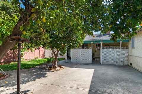 Tiny photo for 4003 Gangel Ave, Pico Rivera, CA 90660 (MLS # CV25245567)