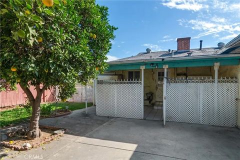 Tiny photo for 4003 Gangel Ave, Pico Rivera, CA 90660 (MLS # CV25245567)