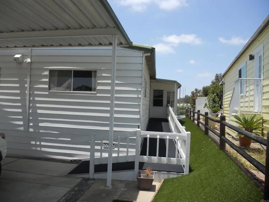 Photo of 955 Howard Avenue #40, Escondido, CA 92029 (MLS # PTP2504679)