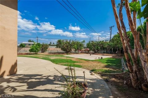 Tiny photo for 1431 Mauna Loa Rd, Tustin, CA 92780 (MLS # PW25232543)