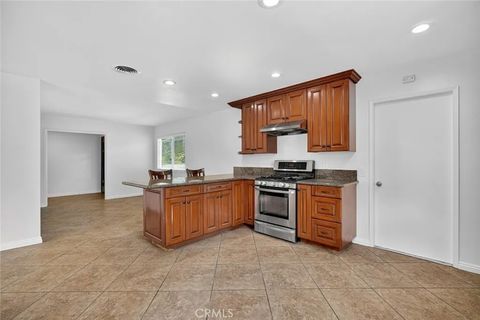 Tiny photo for 1431 Mauna Loa Rd, Tustin, CA 92780 (MLS # PW25232543)