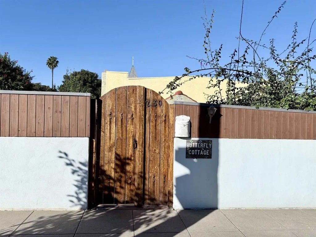 Photo of 230 W H Street, Encinitas, CA 92024 (MLS # NDP2601753)