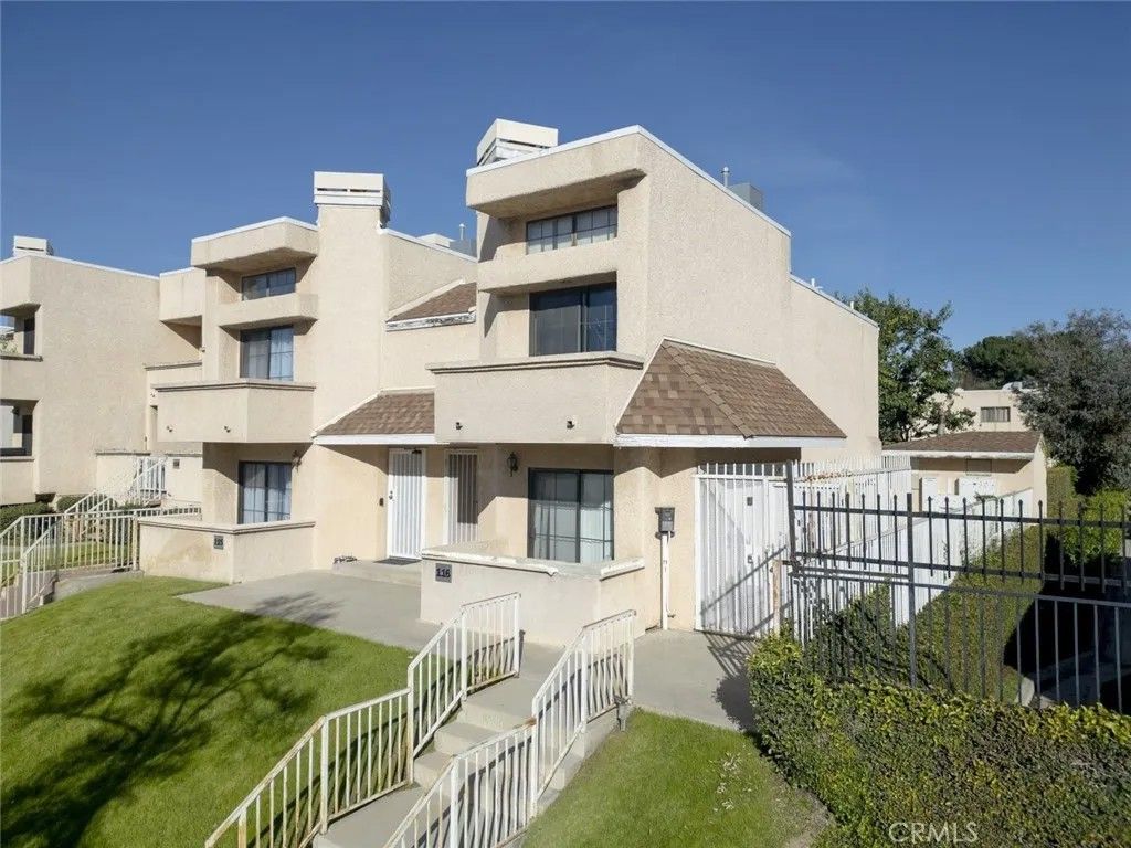 Photo of 15035 Nordhoff Street #112, North Hills, CA 91343 (MLS # GD26013715)