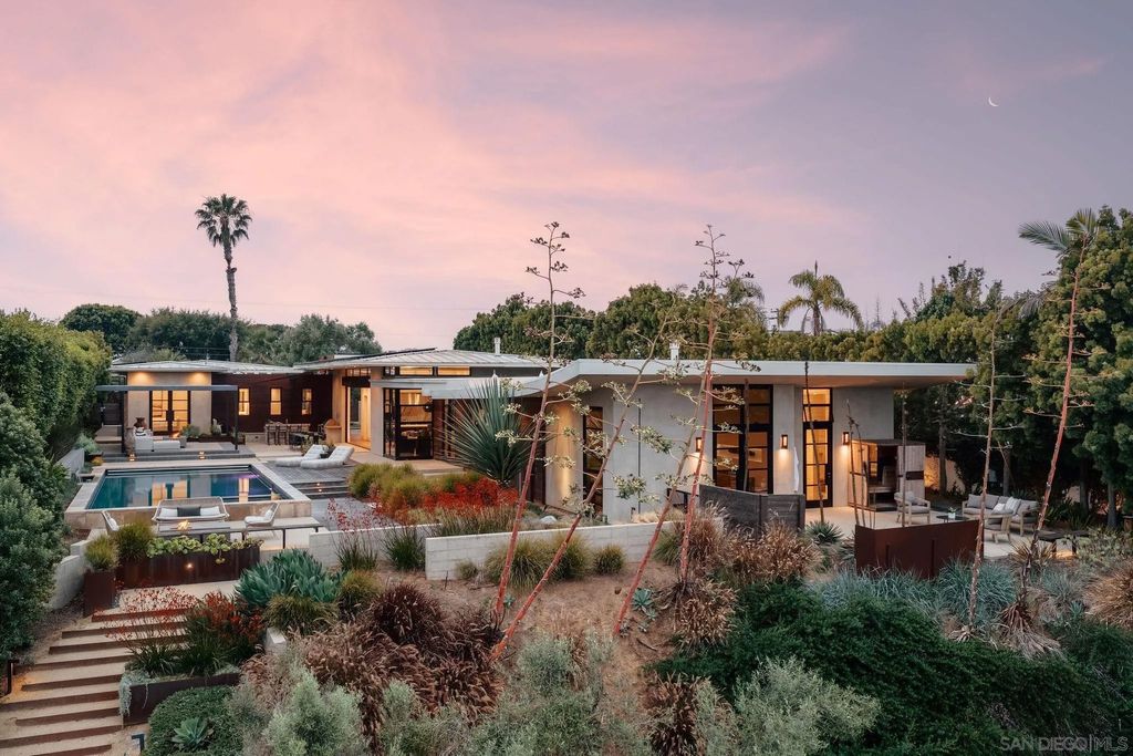 Photo of 326 S Nardo AVE, Solana Beach, CA 92075 (MLS # 260012045)