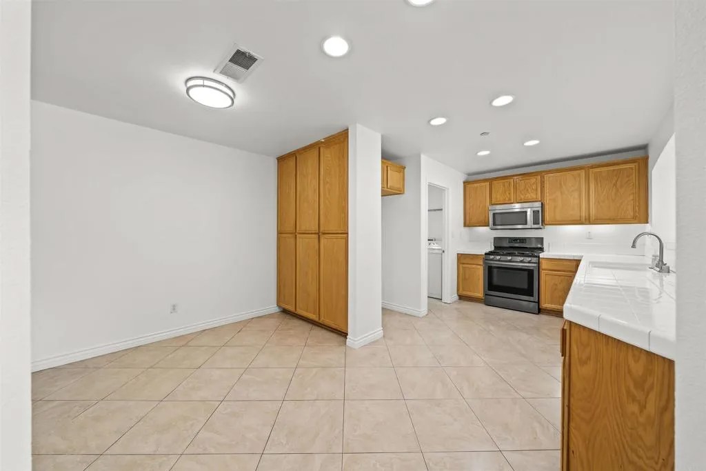 1255 Duckweed Trail