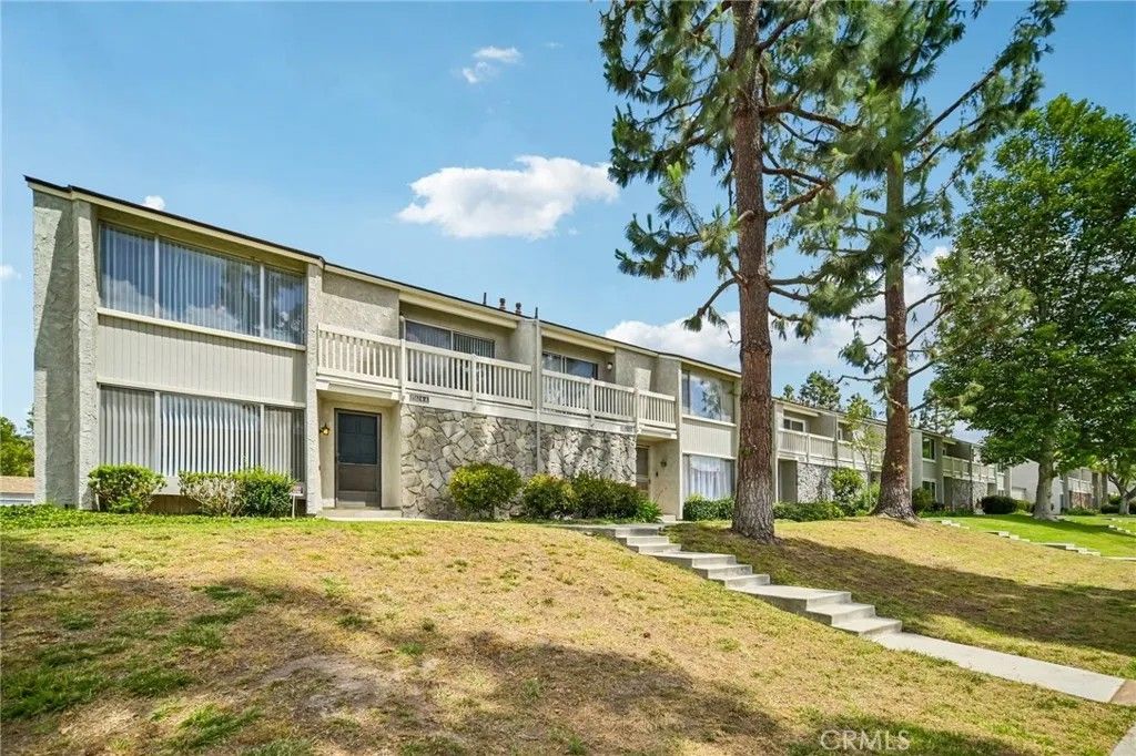 Photo of 15124 Campus Park, Moorpark, CA 93021 (MLS # SR26091810)