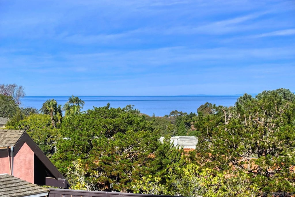 Photo of 1653 El Paso Real Real, La Jolla, CA 92037 (MLS # 260013683)