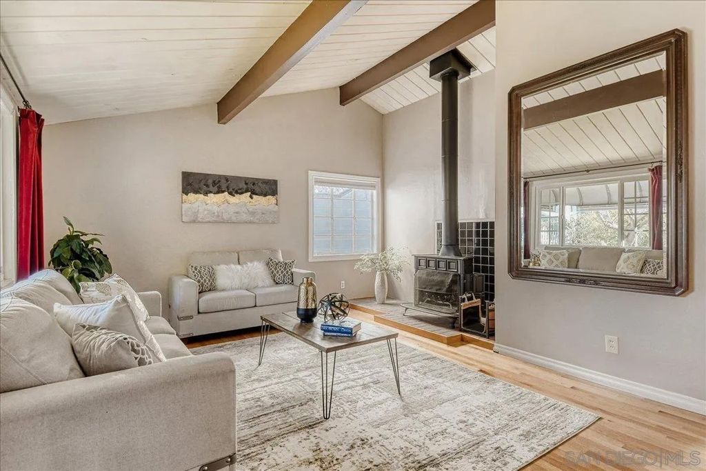 Photo of 5617 Taft Ave, La Jolla, CA 92037 (MLS # 260004301)