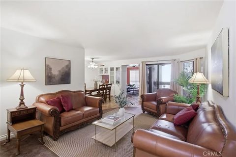 Photo of 222 N Rose St #8, Burbank, CA 91505 (MLS # BB26051618)