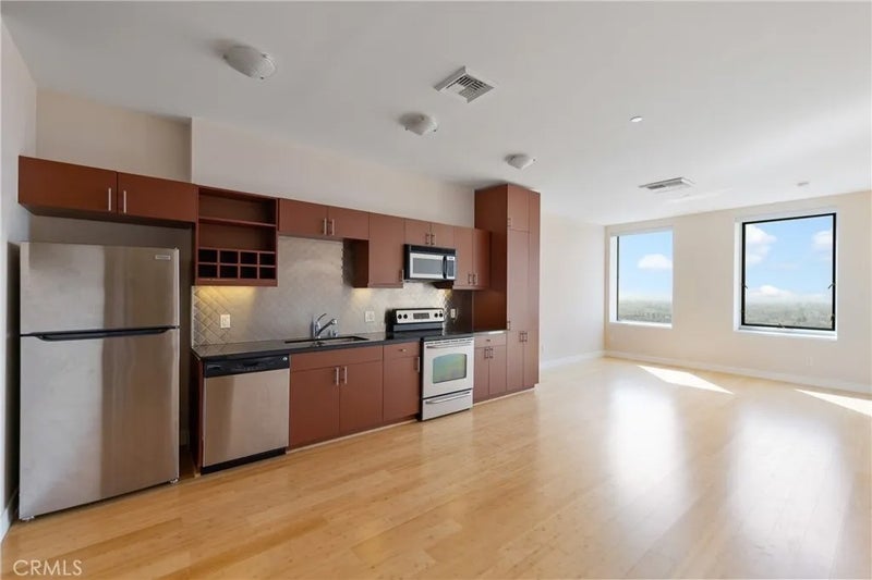3810 Wilshire Blvd 1811