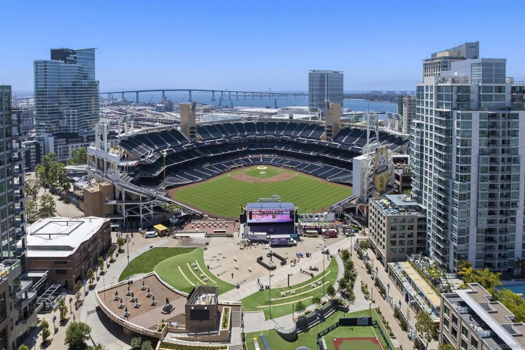 Photo of 253 10th Avenue #333, San Diego, CA 92101 (MLS # 260006459)