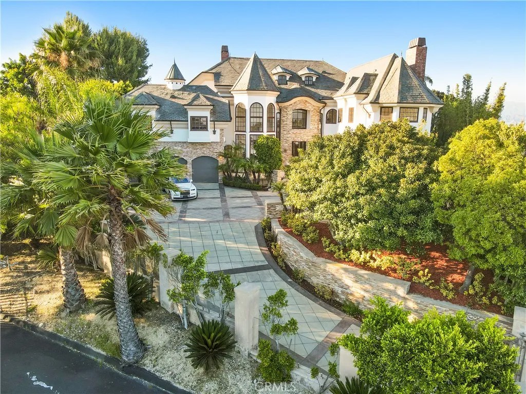 13320 Mulholland Drive