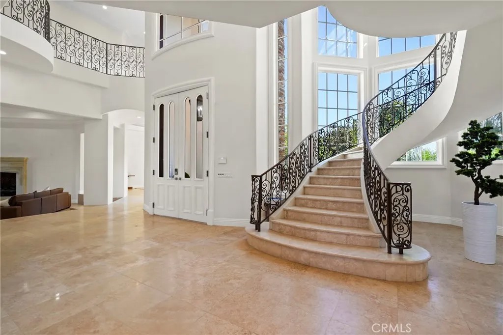 13320 Mulholland Drive