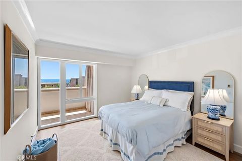 Tiny photo for 234 Cliff Drive #4, Laguna Beach, CA 92651 (MLS # LG25245748)