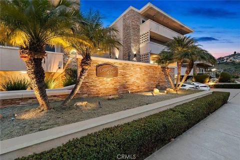 Tiny photo for 234 Cliff Drive #4, Laguna Beach, CA 92651 (MLS # LG25245748)