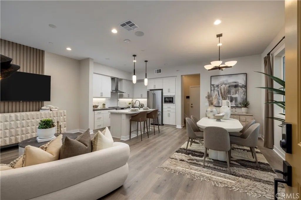 Photo of 1306 Cantada Court, El Cajon, CA 92019 (MLS # OC26007706)