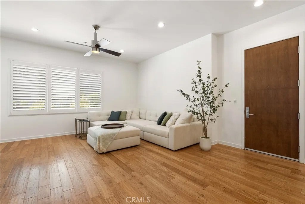 21 Gramercy 102