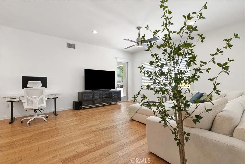 21 Gramercy 102