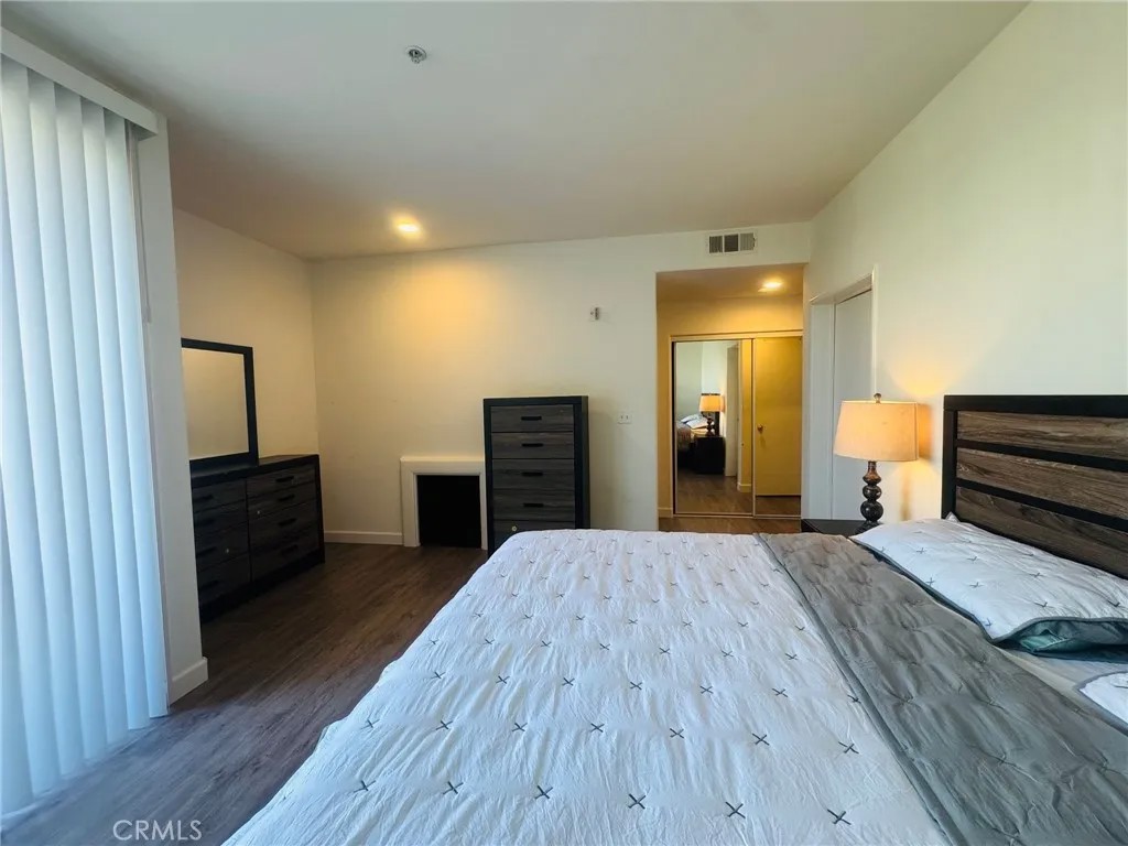 333 Westminster Avenue 304