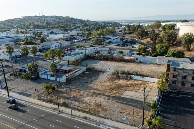 3527 Pacific Coast Hwy