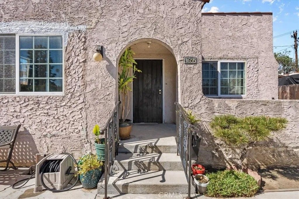 Photo of 3655 Castalia Avenue, Los Angeles, CA 90032 (MLS # IV26057983)